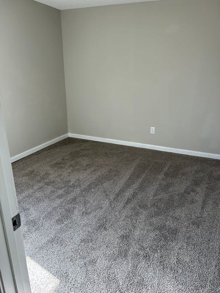 27 Brunson St - Photo 6 of 9