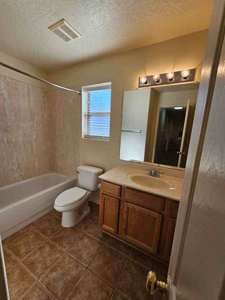 76th 2nd Street SE - Photo 6 of 36