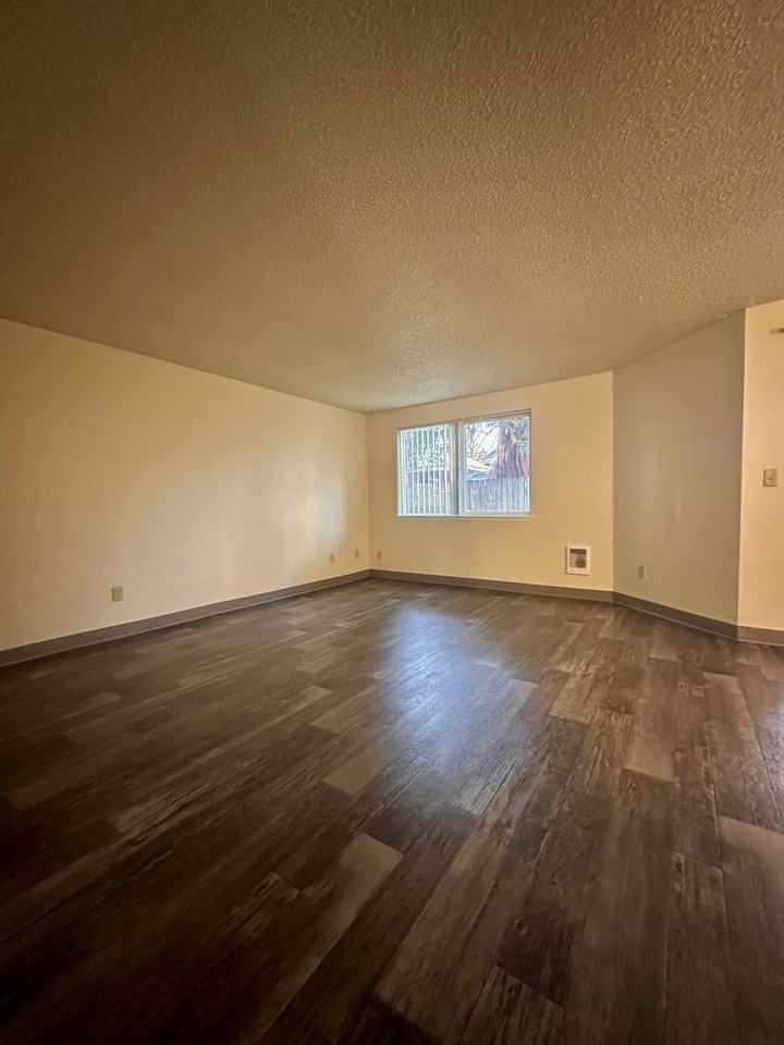 Terrace View Apartments - Photo 3 of 16