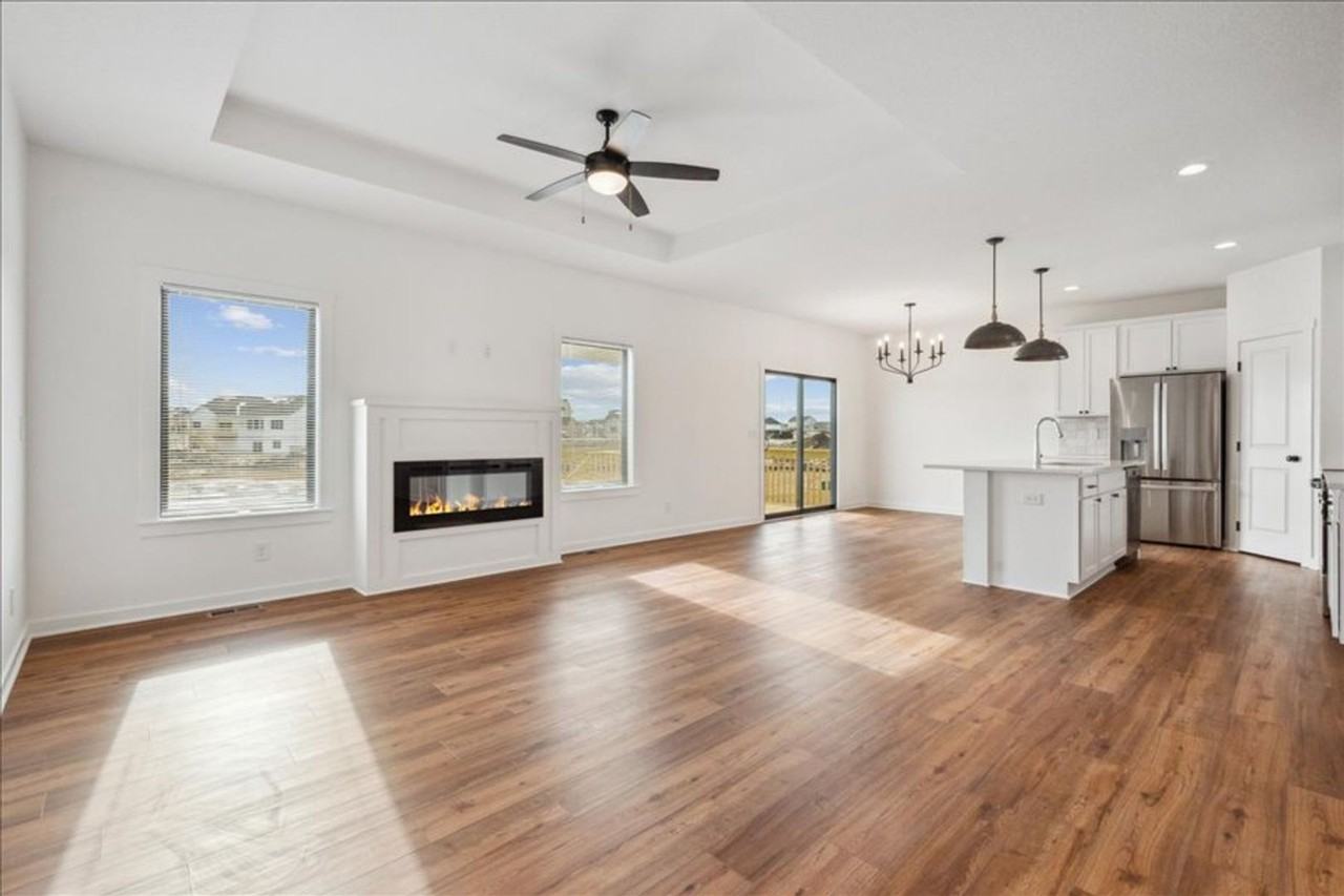 4607 Nw 17th St - Photo 6 of 28