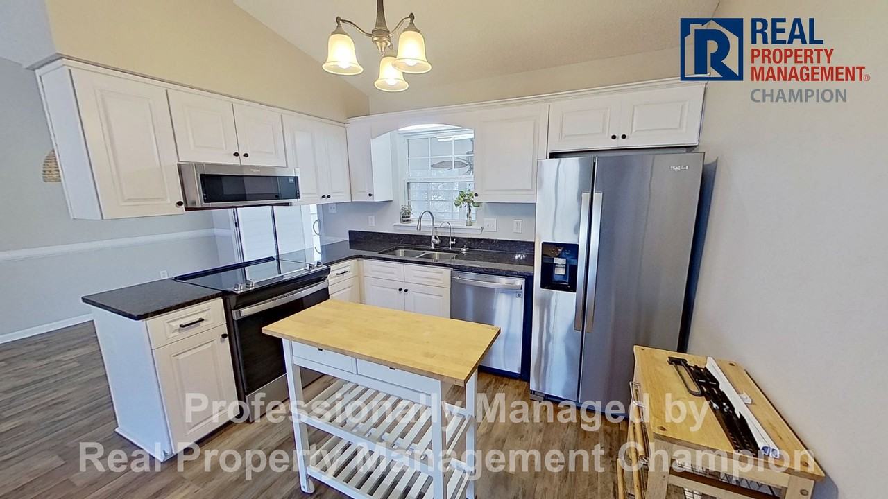 248 S Creek Dr - Photo 5 of 26