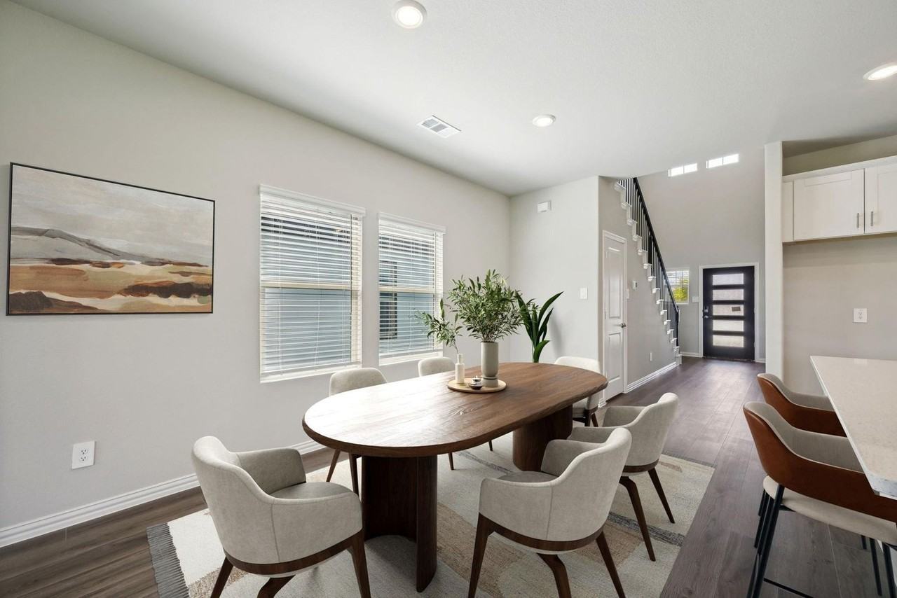 706 Hemingway Ln - Photo 6 of 18