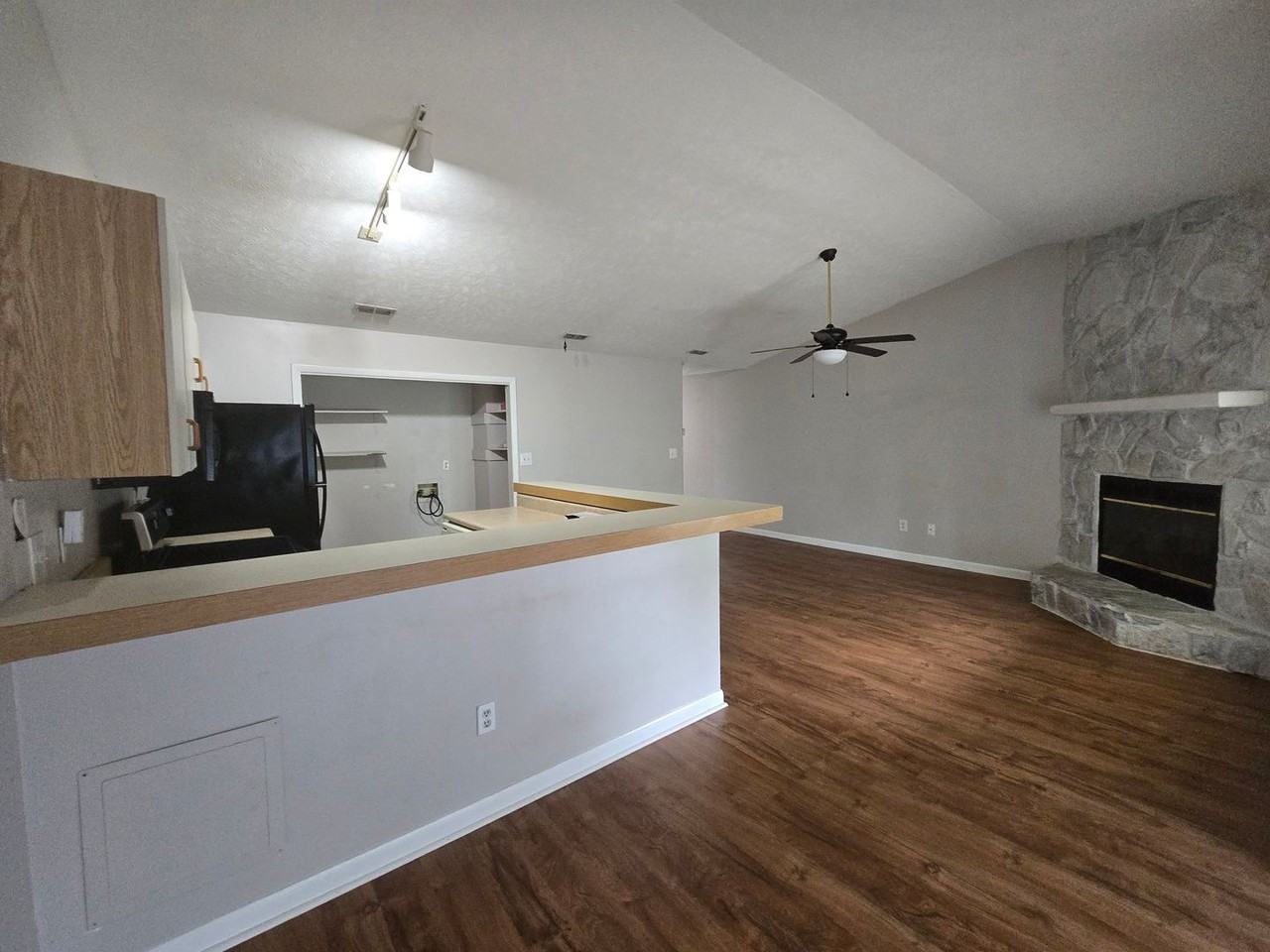 6740 Willowbrook Dr - Photo 4 of 15