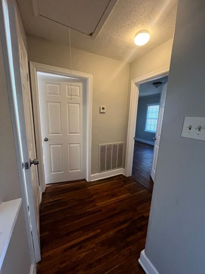 1467 Oberle Ave - Photo 6 of 13