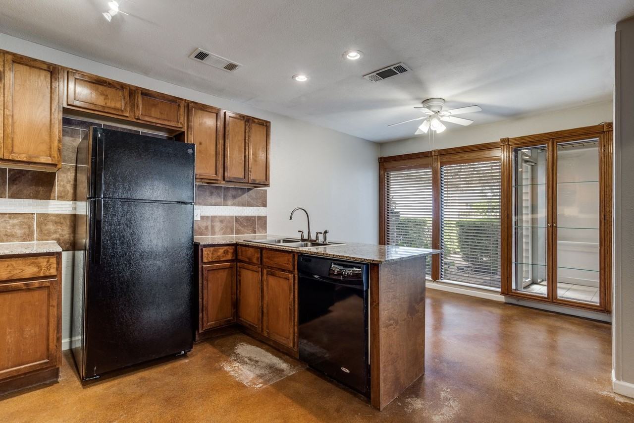 1808 Treehouse Ln - Photo 7 of 13