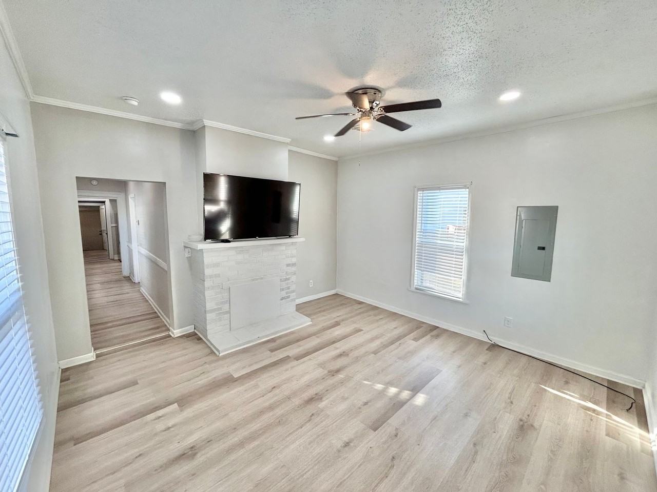 1922 Greene St - Photo 2 of 17