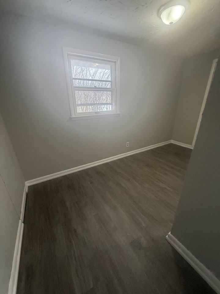 41537 Northwood St - Photo 6 of 11