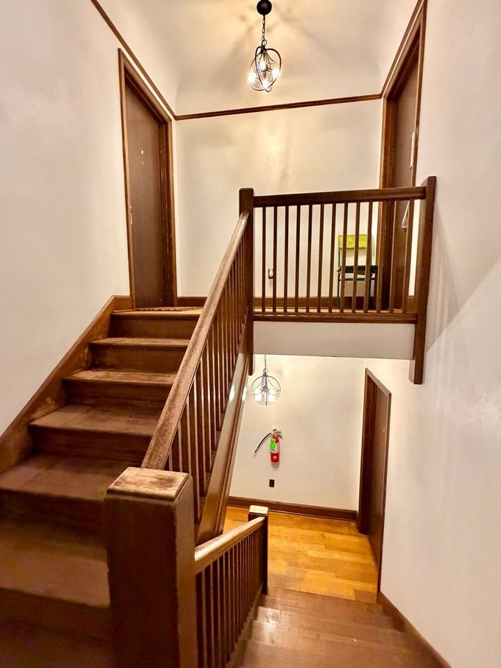 Kelly Arms Apartments - Photo 5 of 6