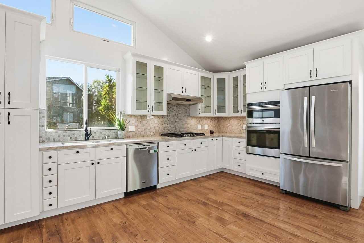 4191 Combe Way - Photo 6 of 29