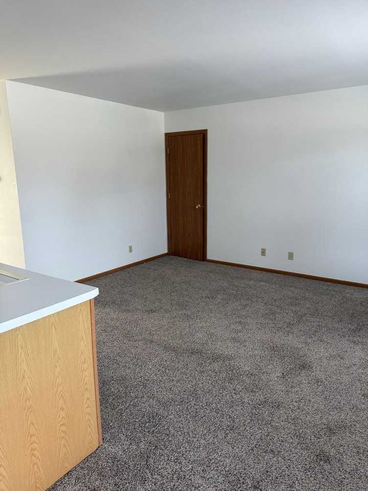 Jamesway Apartments - Photo 2 of 5