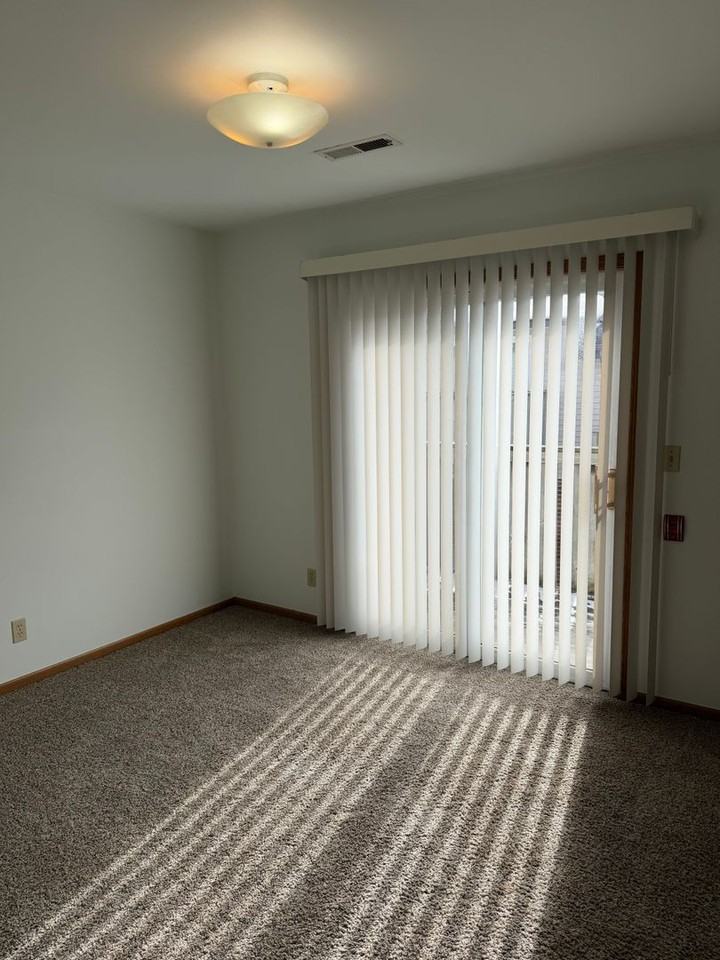 Jamesway Apartments - Photo 4 of 5