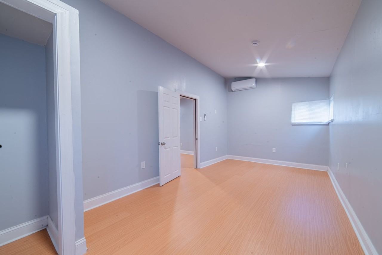 324 Fern Rd - Photo 2 of 10