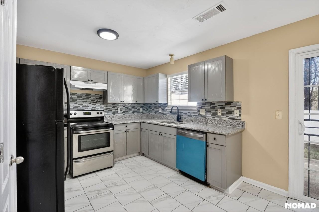 1734 Old Dogwood - Photo 2 of 6