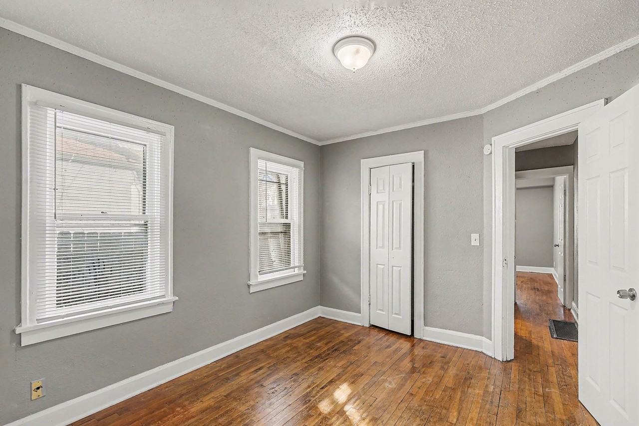 5619 Wayne Ave - Photo 6 of 16