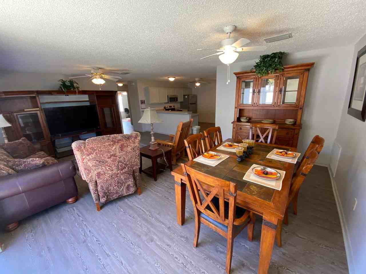 2106 Thornton Ter - Photo 5 of 32