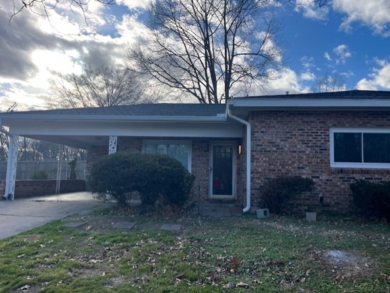 8787 Country Club Rd - Photo 2 of 26