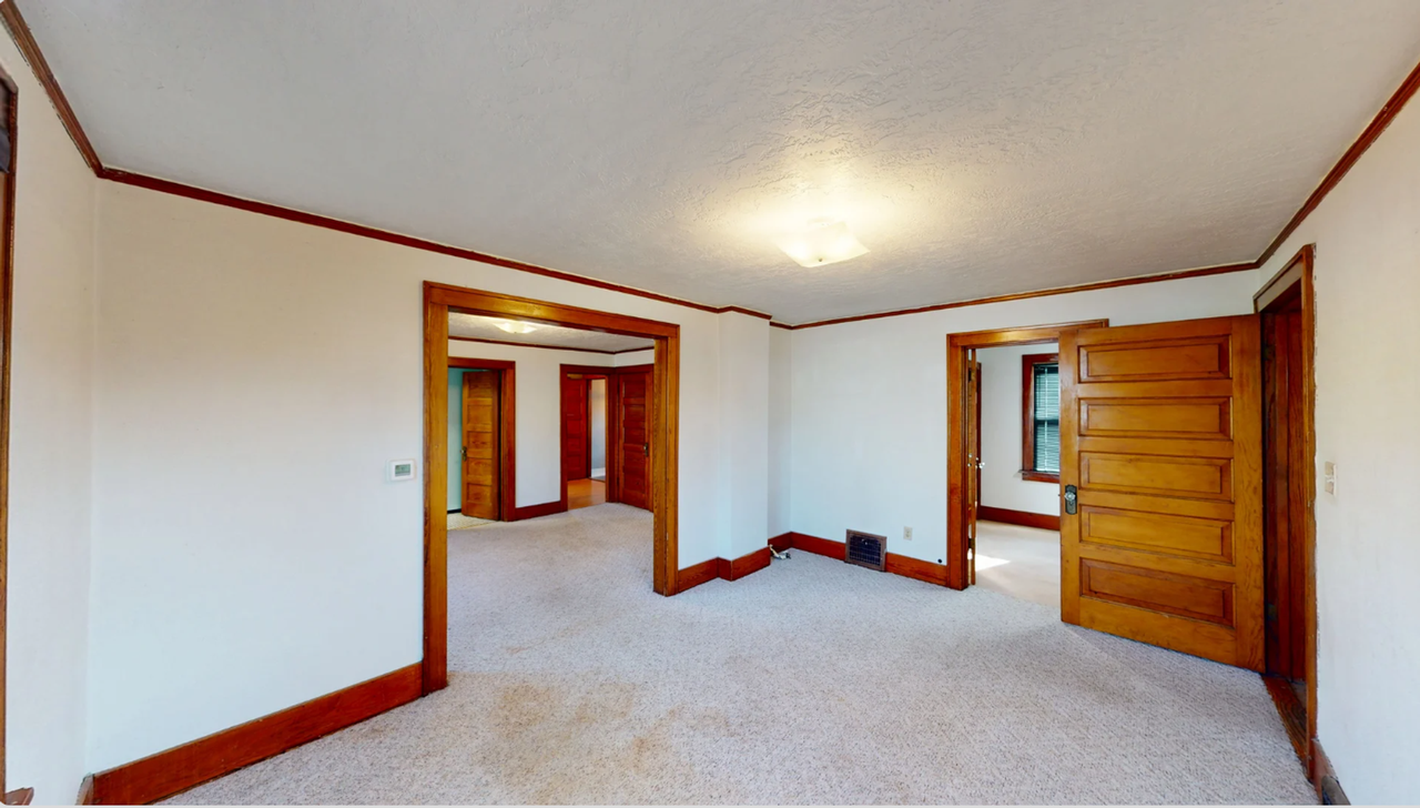 2520 S Norton Ave - Photo 3 of 19