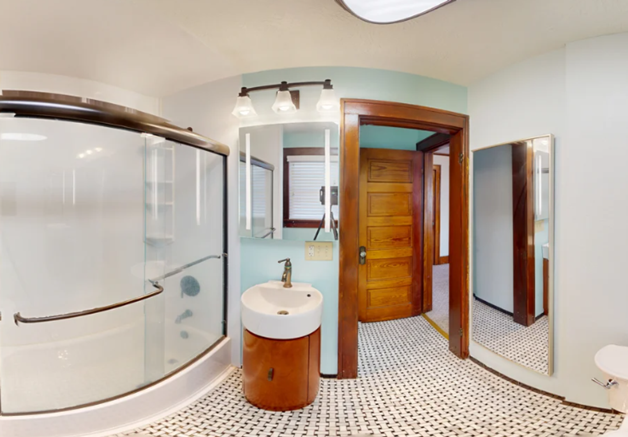 2520 S Norton Ave - Photo 7 of 19