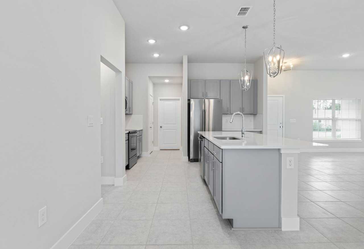 8 Waywood Pl - Photo 7 of 42