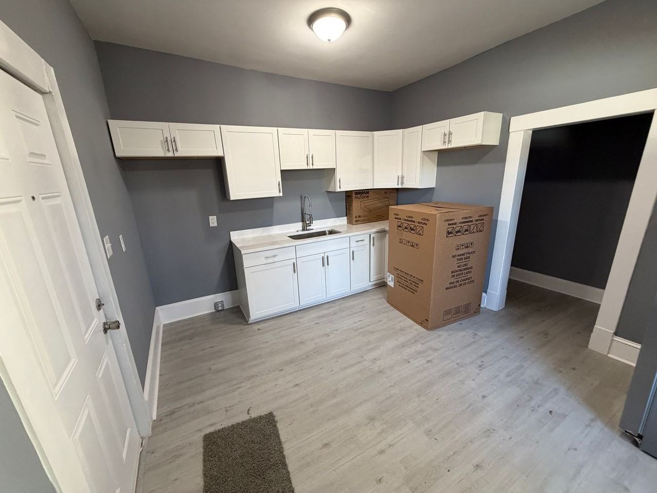 512 Maple Ave - Photo 5 of 39