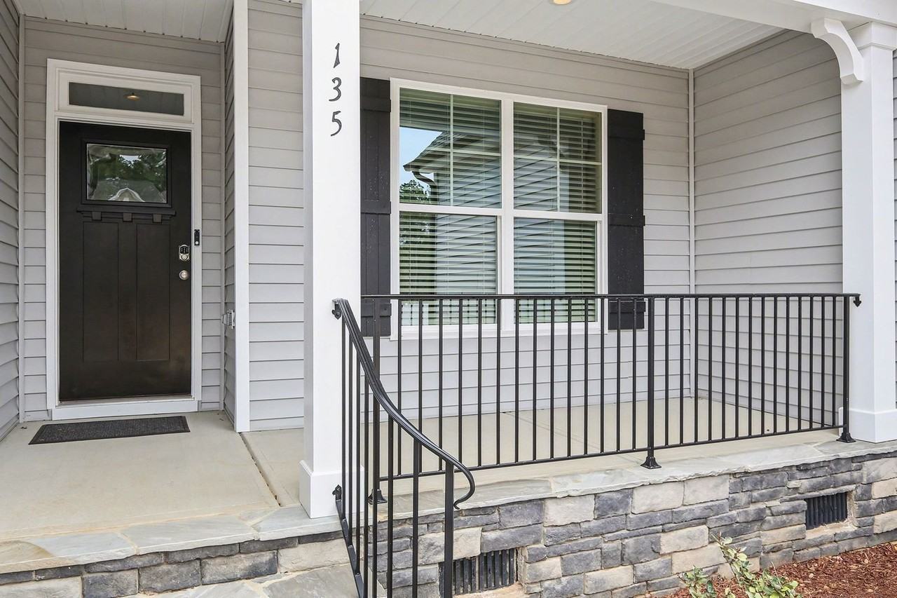 135 Ironwood Blvd - Photo 3 of 27