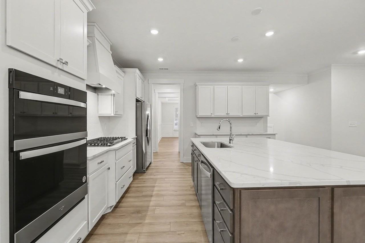 135 Ironwood Blvd - Photo 7 of 27