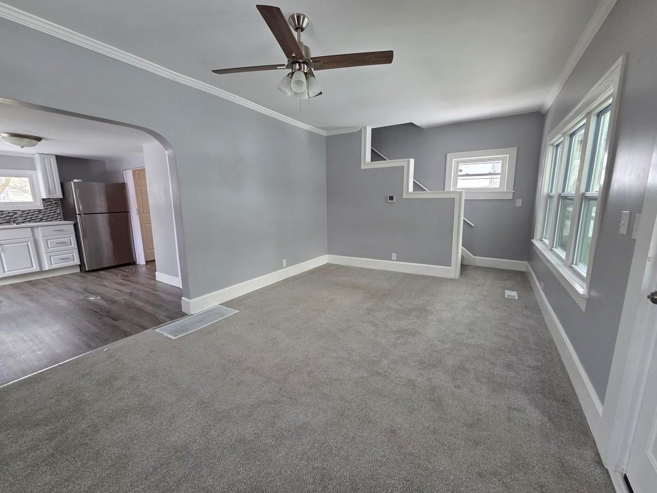 406 E Liberty St - Photo 7 of 15