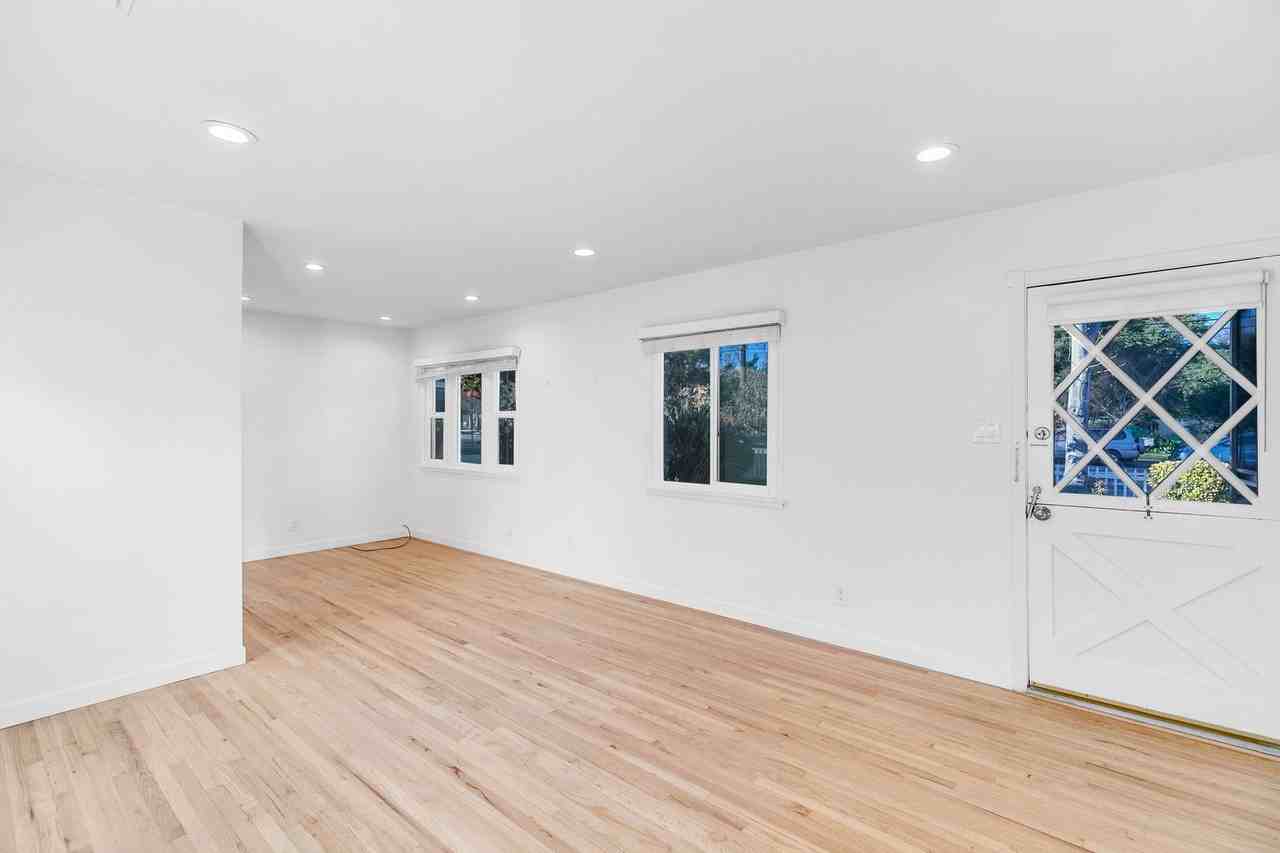 12334 Moorpark St - Photo 3 of 18