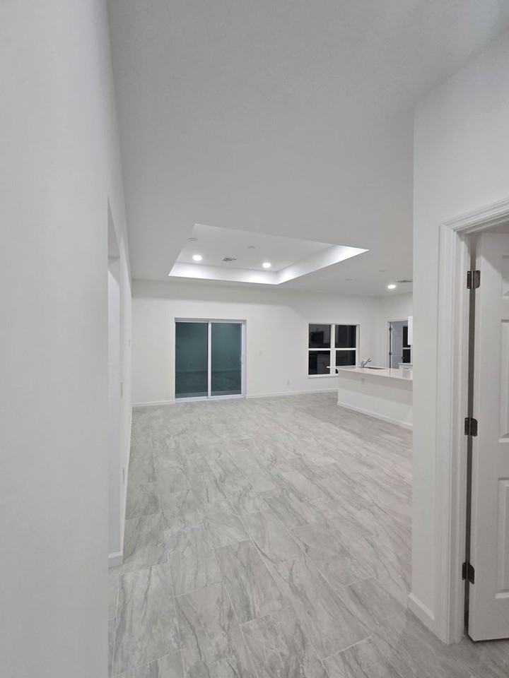 3107 73rd St W - Photo 7 of 40