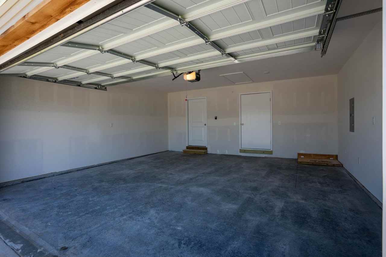 1380 Kay St - Photo 2 of 28