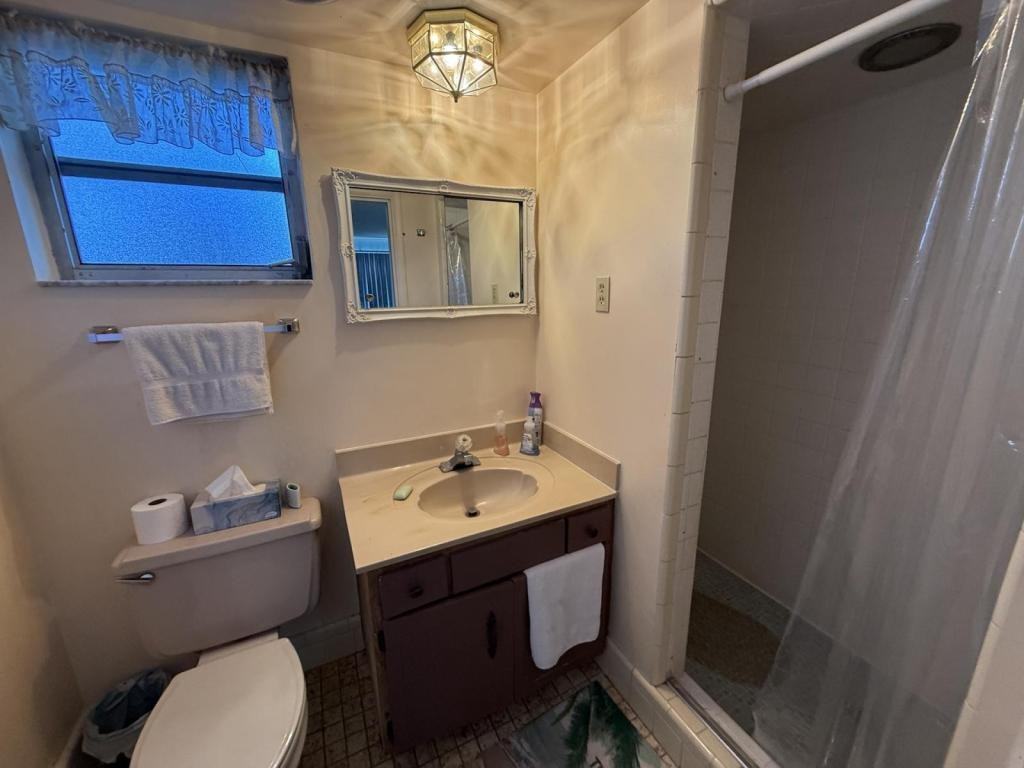 1153 Bel Aire Dr - Photo 4 of 20