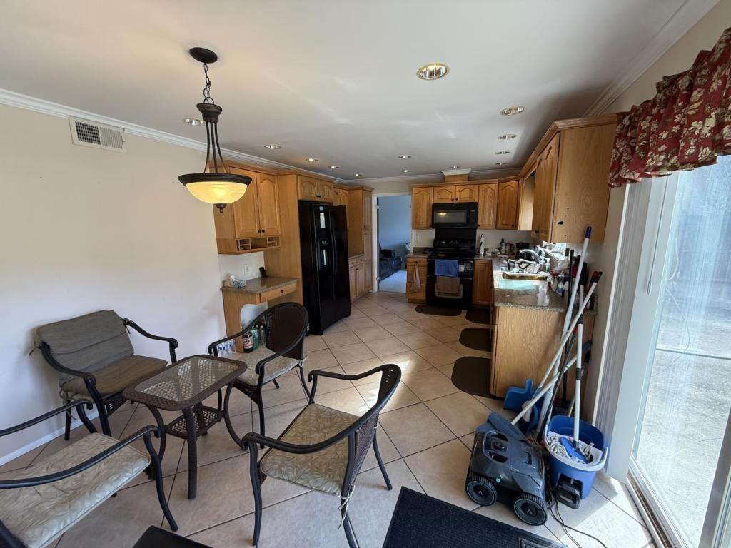 1153 Bel Aire Dr - Photo 6 of 20