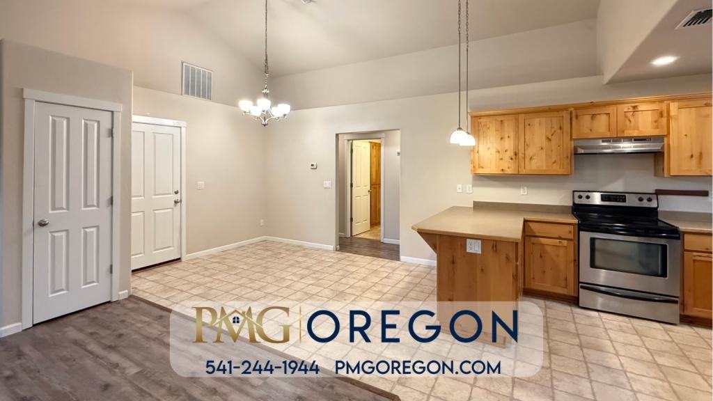 2156 Nw Tara Ln - Photo 4 of 12