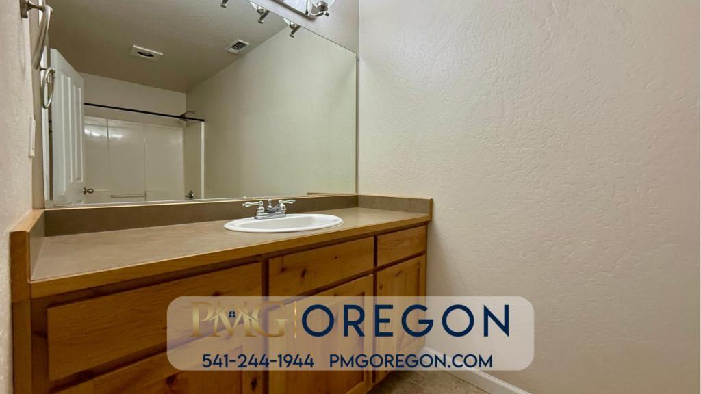 2156 Nw Tara Ln - Photo 7 of 12