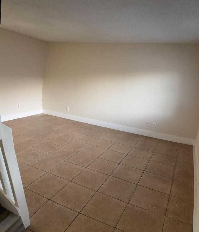 1215 Alabama Ave #D - Photo 5 of 26