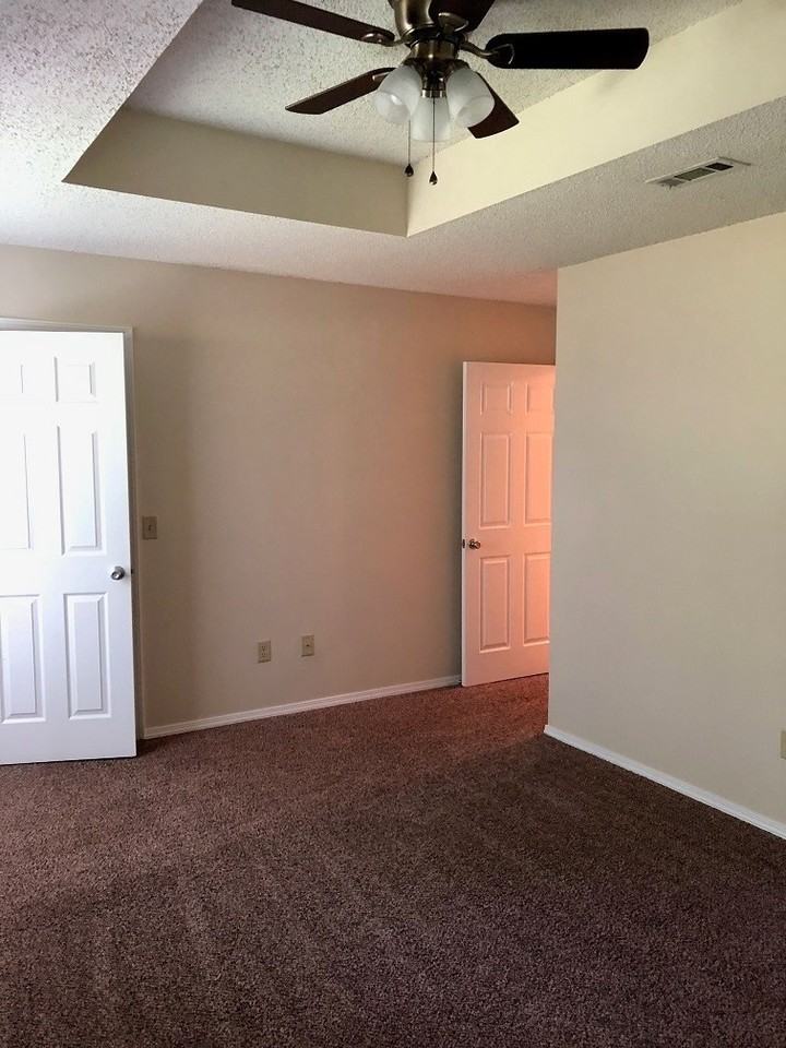 5503/5505 Staci Place - Photo 4 of 7