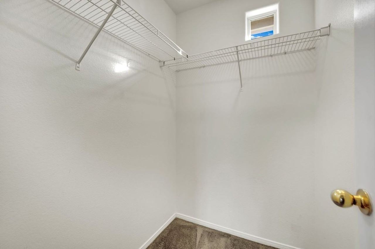 5243 Los Pinos St - Photo 6 of 19