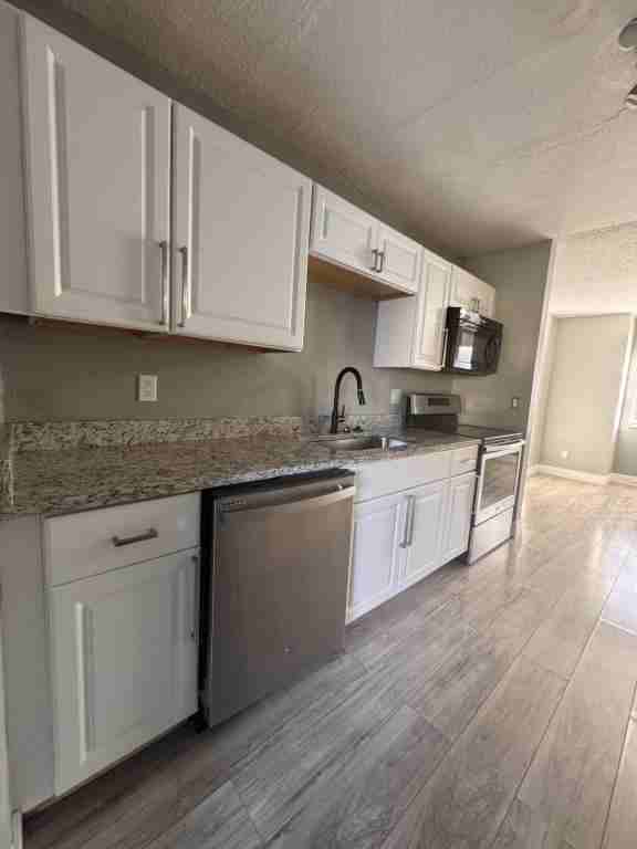 2357 Tom Jones St - Photo 6 of 14