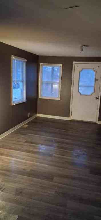 2015 W Albany Ave - Photo 2 of 5