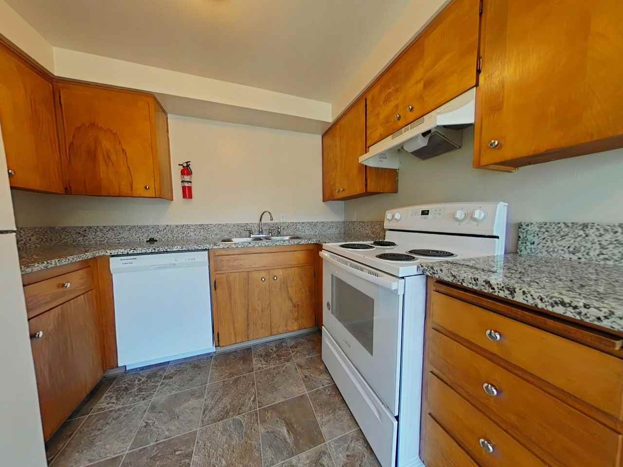 2101 Nw Grant Ave #9 - Photo 4 of 9