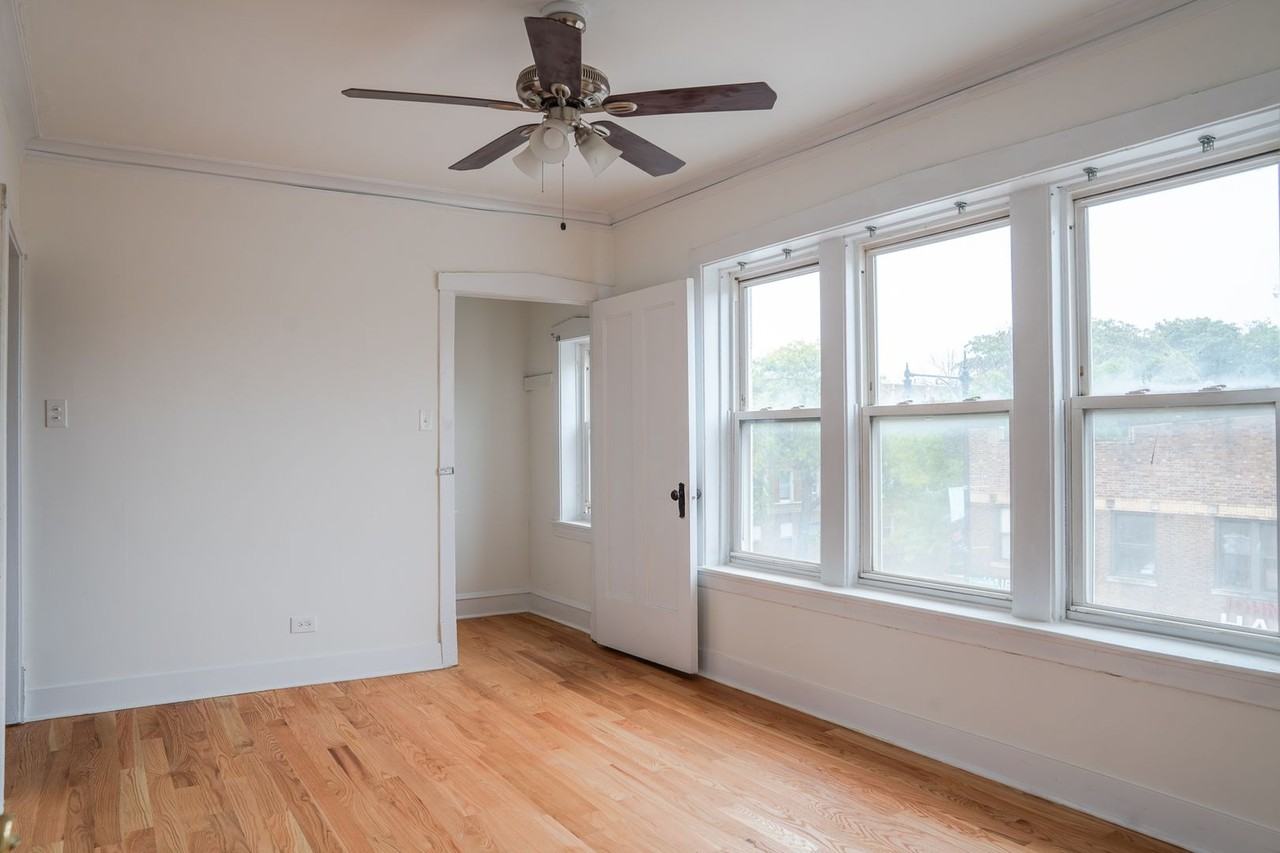 3836 W Lawrence Ave #204 - Photo 3 of 9