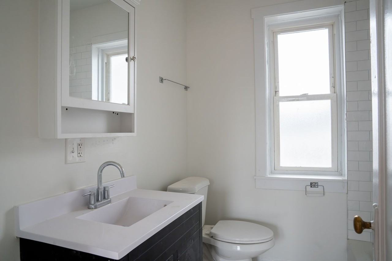 3836 W Lawrence Ave #204 - Photo 7 of 9