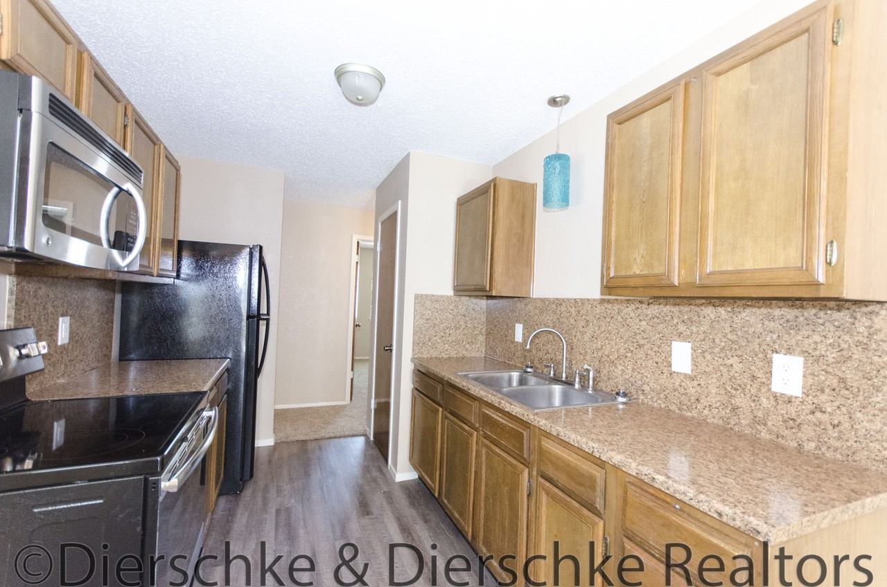 1655 Linda Lee Dr - Photo 6 of 16