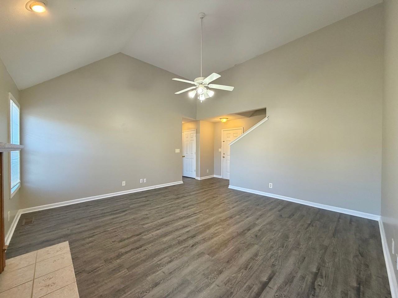 265 Senator Dr - Photo 4 of 40