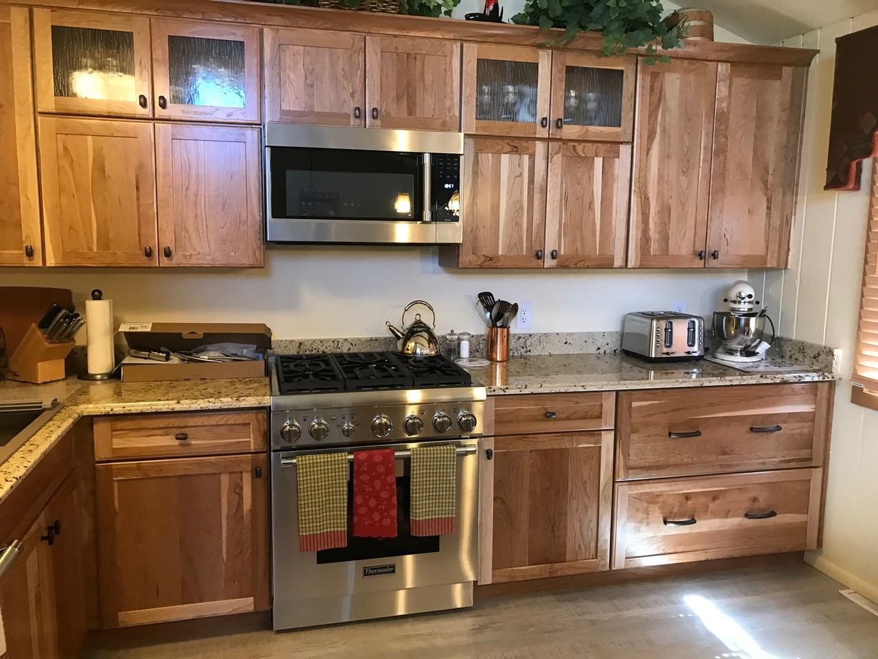 2031 N Country Club Dr - Photo 3 of 11