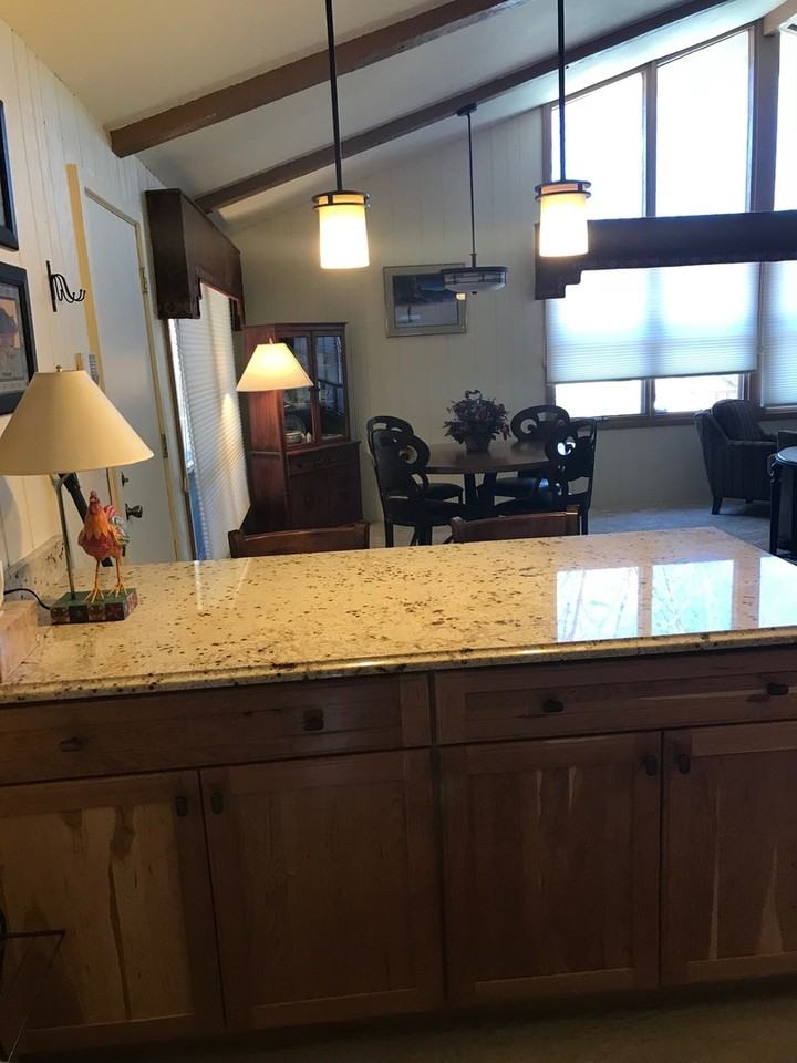 2031 N Country Club Dr - Photo 5 of 11