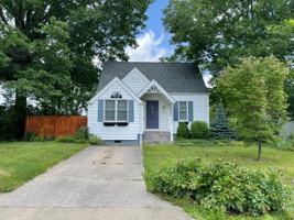featured image of 1260 Oxford Pl