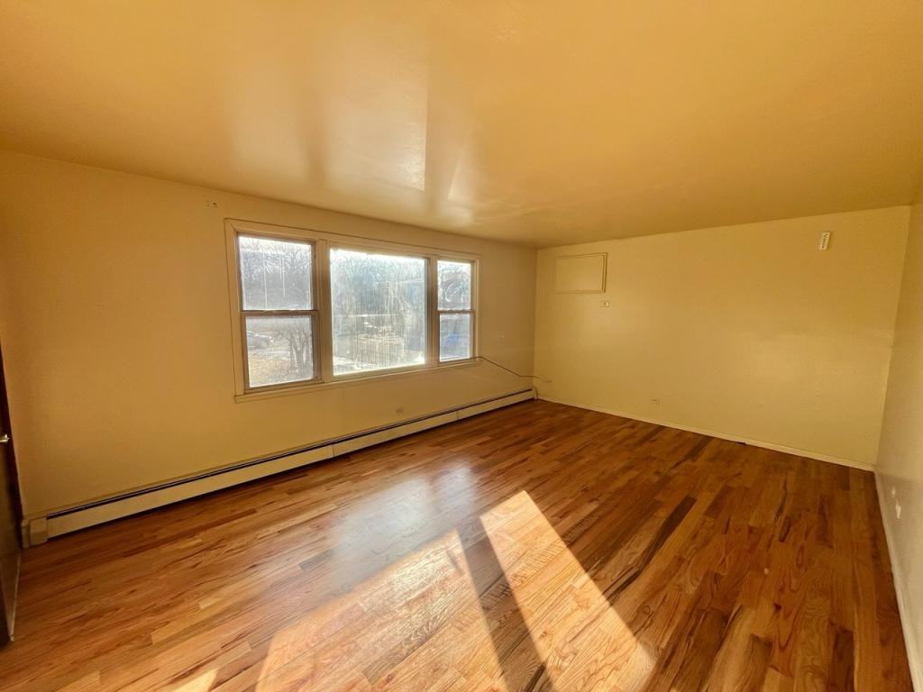 13507 Seeley Ave - Photo 2 of 3