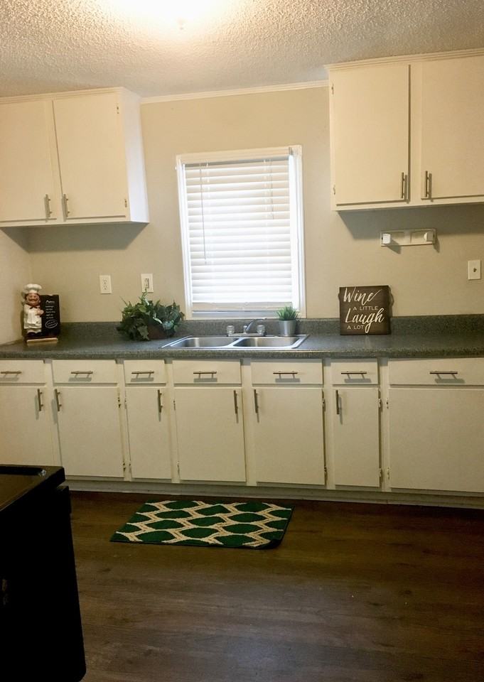 1604 W Davidson Ave - Photo 2 of 8