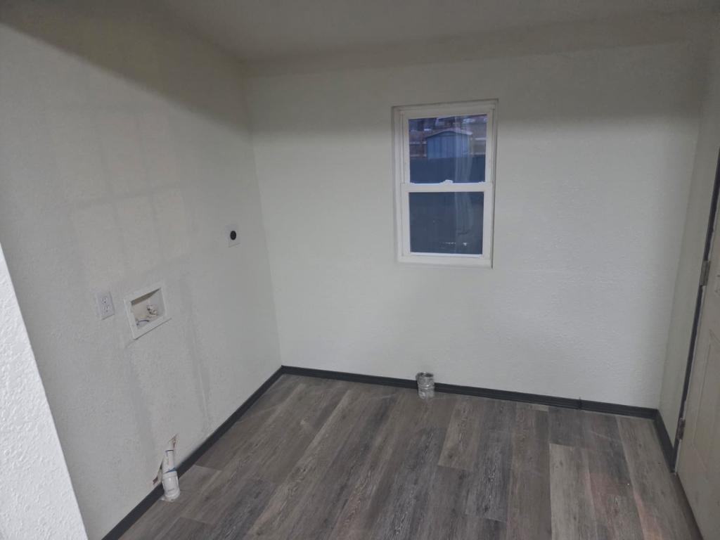 119 Delaware St - Photo 3 of 10